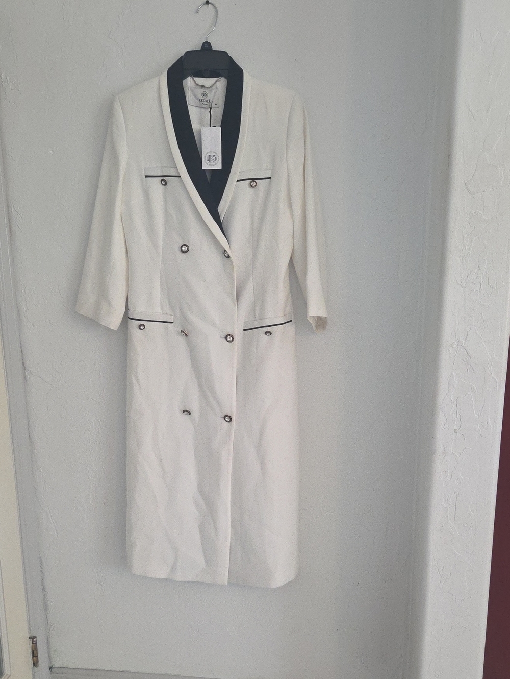 NWT Kedma Fashion White Tuxedo Blazer Dress Navy Lapel Size 44 US L/XL